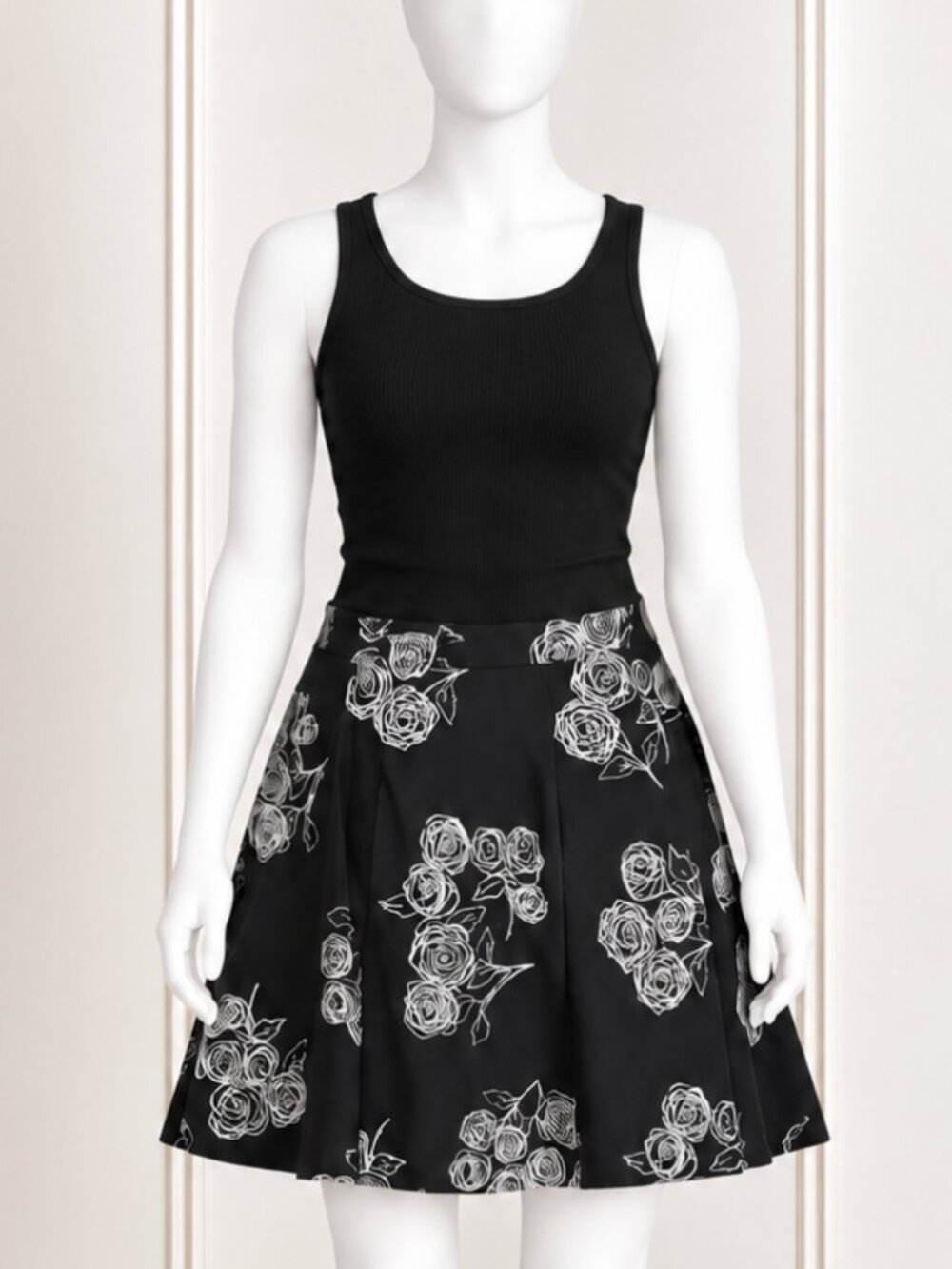 Vintage Y2K H&M Black White Rose Print Circle Skirt 100% Cotton